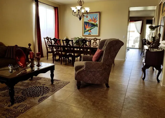 Phoenix Home Near Freeways And Airport